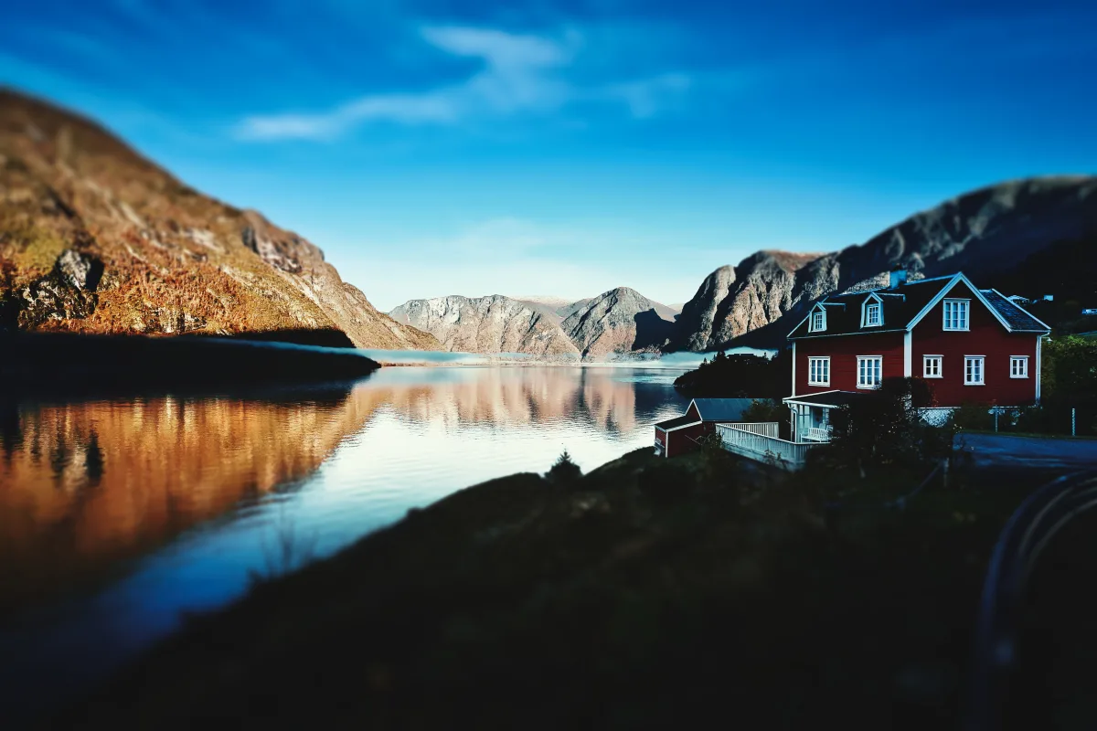 Sunrise in Flåm